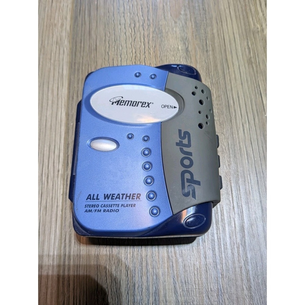 VTG Classic Memorex Walkman AM/FM Cassette Tape Player  Model: MD2280 Blue